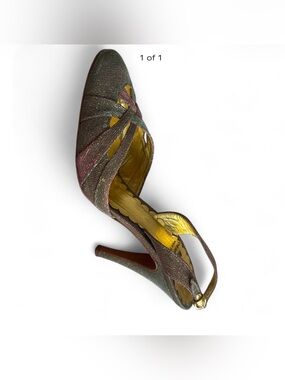 Moschino Cheap and Chic gold glitter slingback heels. Size 38.